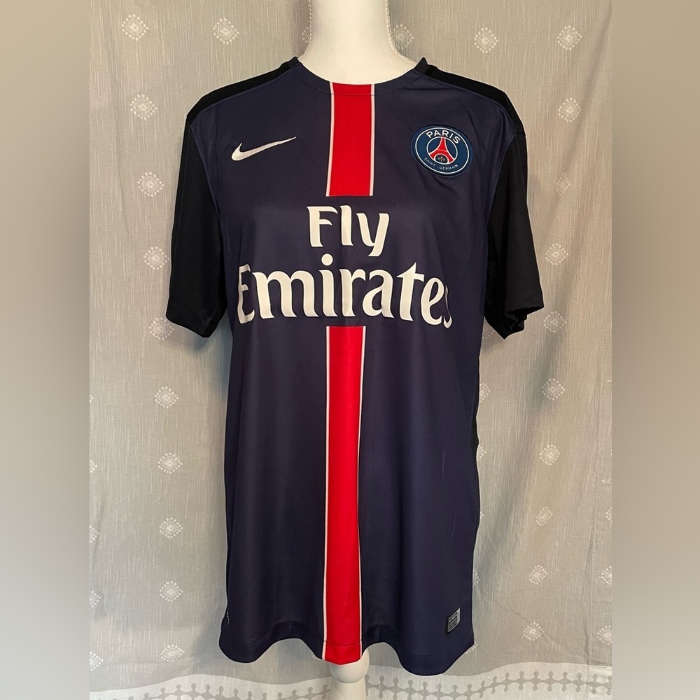 Nike Paris Saint-Germain 2015/2016 Home Jersey in Navy and Red